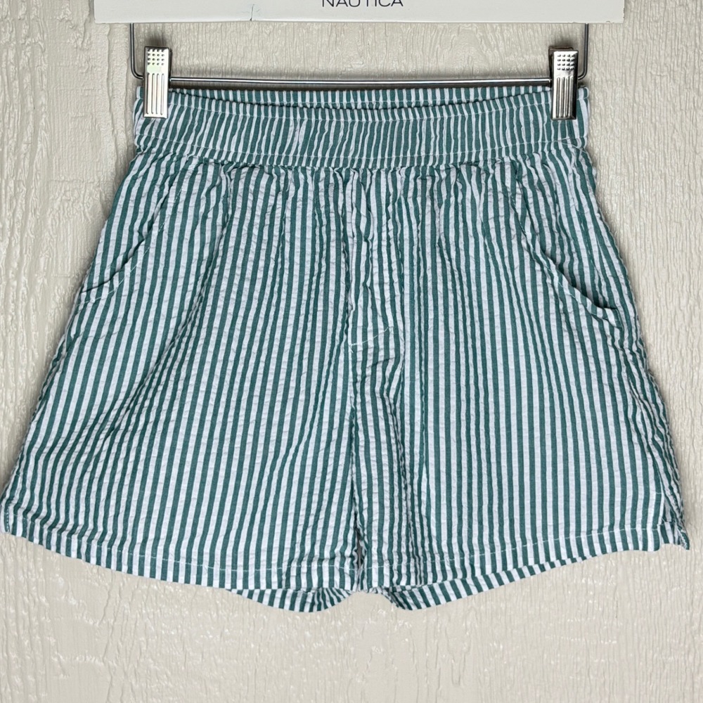 Art Class Girls Green White Striped Cotton Seersucker Shorts Size L 10/12